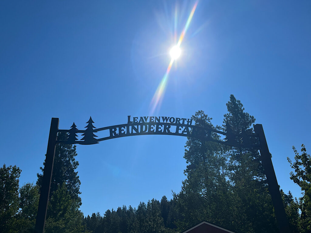 ワシントン州 旅行でおすすめの観光名所Levenworth reindeer-farm　入り口